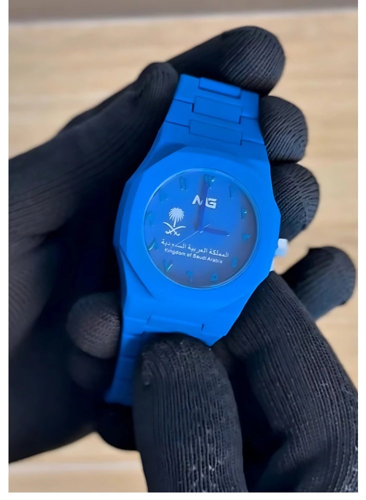 ام جي ساعة يد رجالية كربوني لون أزرق, نسخة اليوم الوطني أنيقة وفخمة. - Image 3