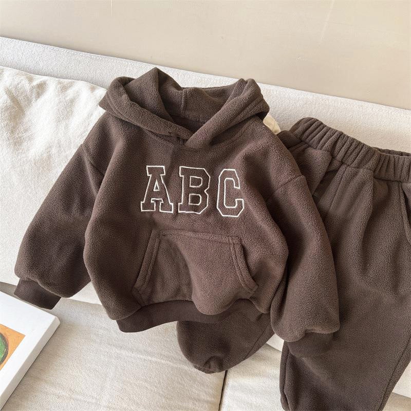 2024 childrens clothing letters childrens autumn and winter plus velvet suit childrens clothing boys and girls ABC sweater childrens pullover Brown