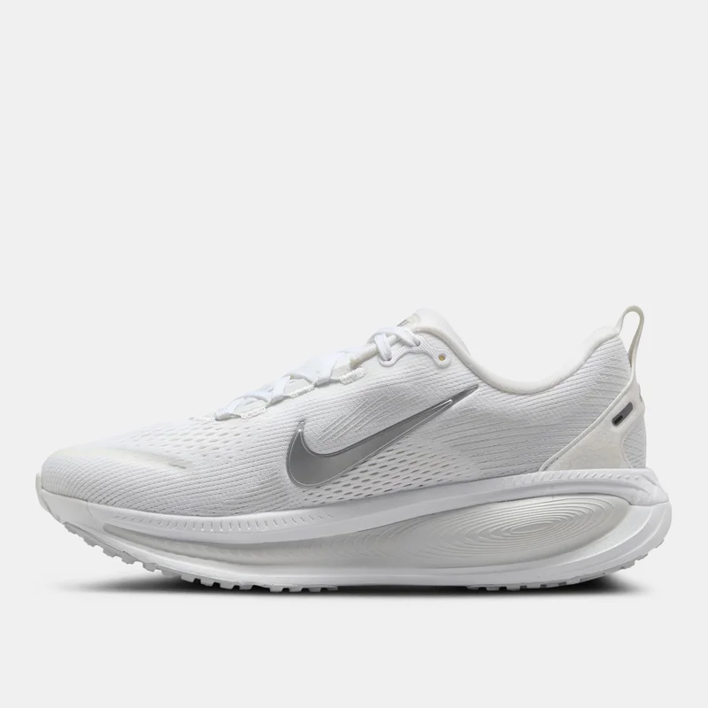 Nike Women's Vomero 18 Road Running Shoes