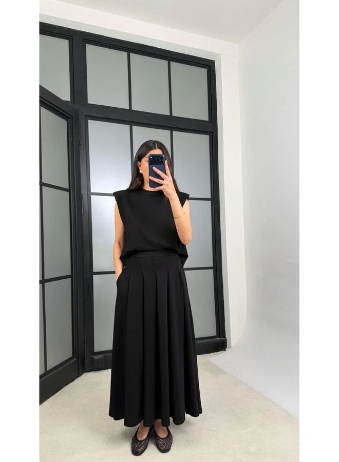 GAUS Black V-Neck Blouse with Pocket and Skirt Two-Piece Modal Set GAUS-01311.