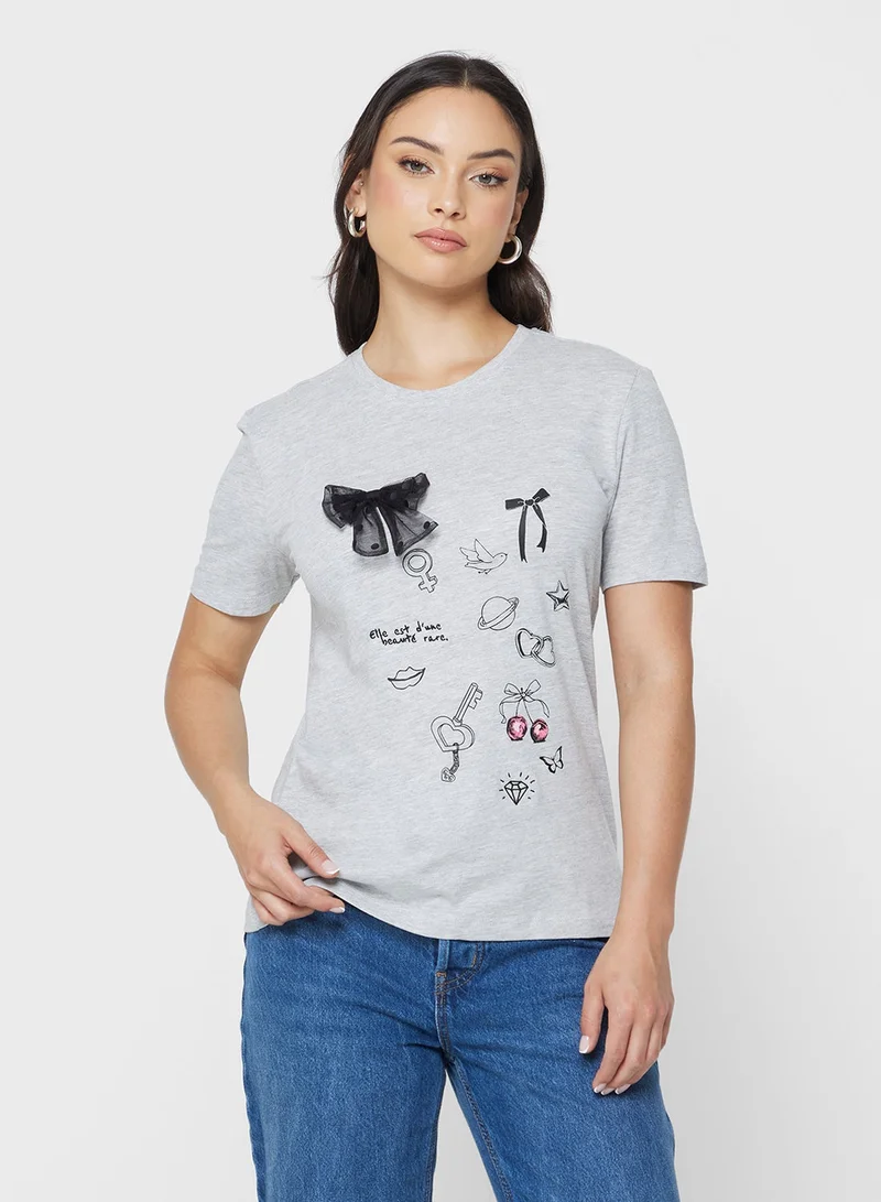 اونلي بلوزة بأكمام قصيرة بفيونكة