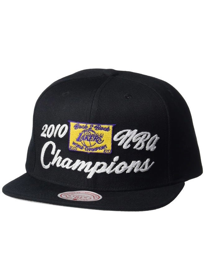 Mitchell & Ness قبعة سناب باك - لوس أنجلوس ليكرز الأبطال - مقاس واحد، أسود - Image 1