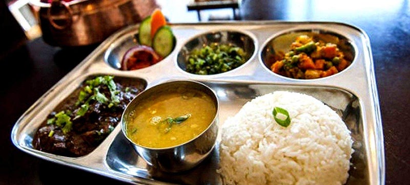 Truvic Stainless Steel Lunch Dinner Plate Bhojan Thali 5 in 1 Rectangle Compartments Kitchen Dining Set Pack of 6 - Image 3