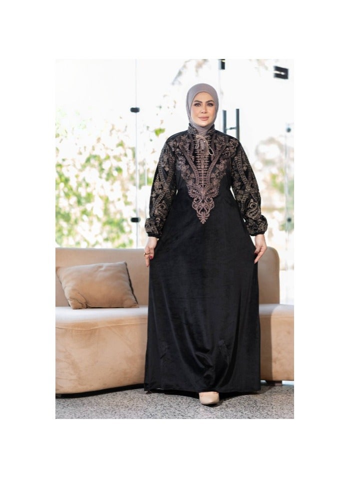 Women's embroidered winter velvet abaya – soft Heidi fabric for receiving guests and going out – wide and comfortable design - Image 4