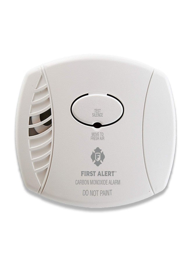 First Alert Carbon Monoxide Detector, Plug-In Alarm with Test & Silence Button, CO600, White, 1-Pack - Image 1