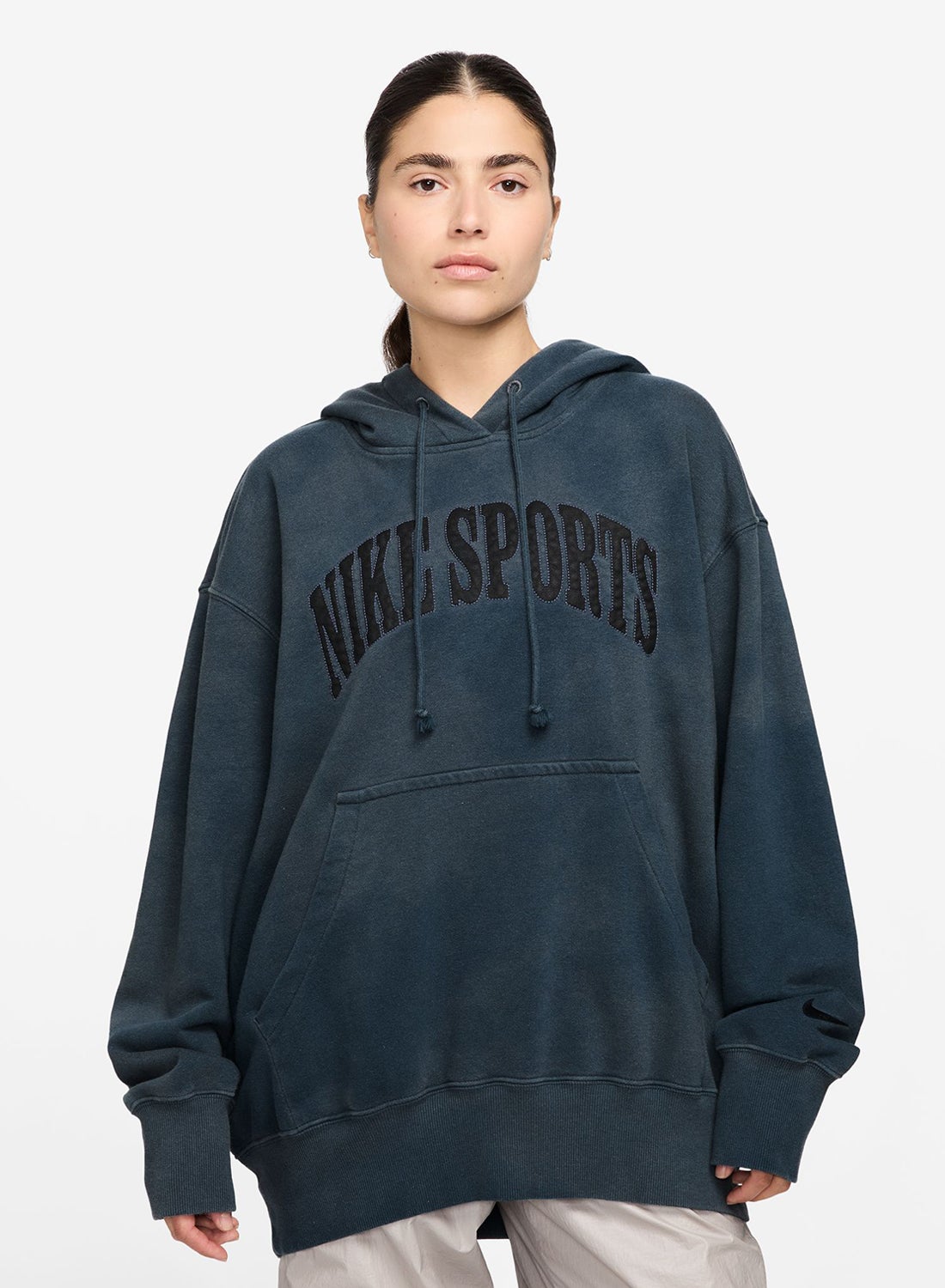 NOsWEA 黒 フーディー Mサイズ Nike Nsw Fleece Over-Sized Hoodie for Women | Best Price Qatar