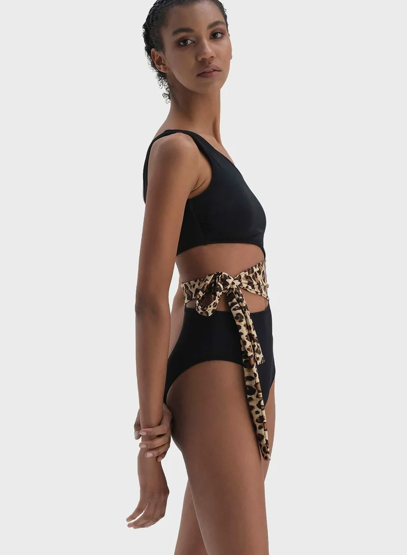dagi One Shoulder Cut Out Swimsuit