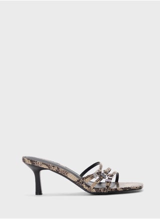 Square Toe Buckled Multi Strap Sandal - pzsku/Z069A8C60E89435CF771EZ/45/1746218489/8bda4d04-ae46-4802-9ad9-1c28f5aaef9b