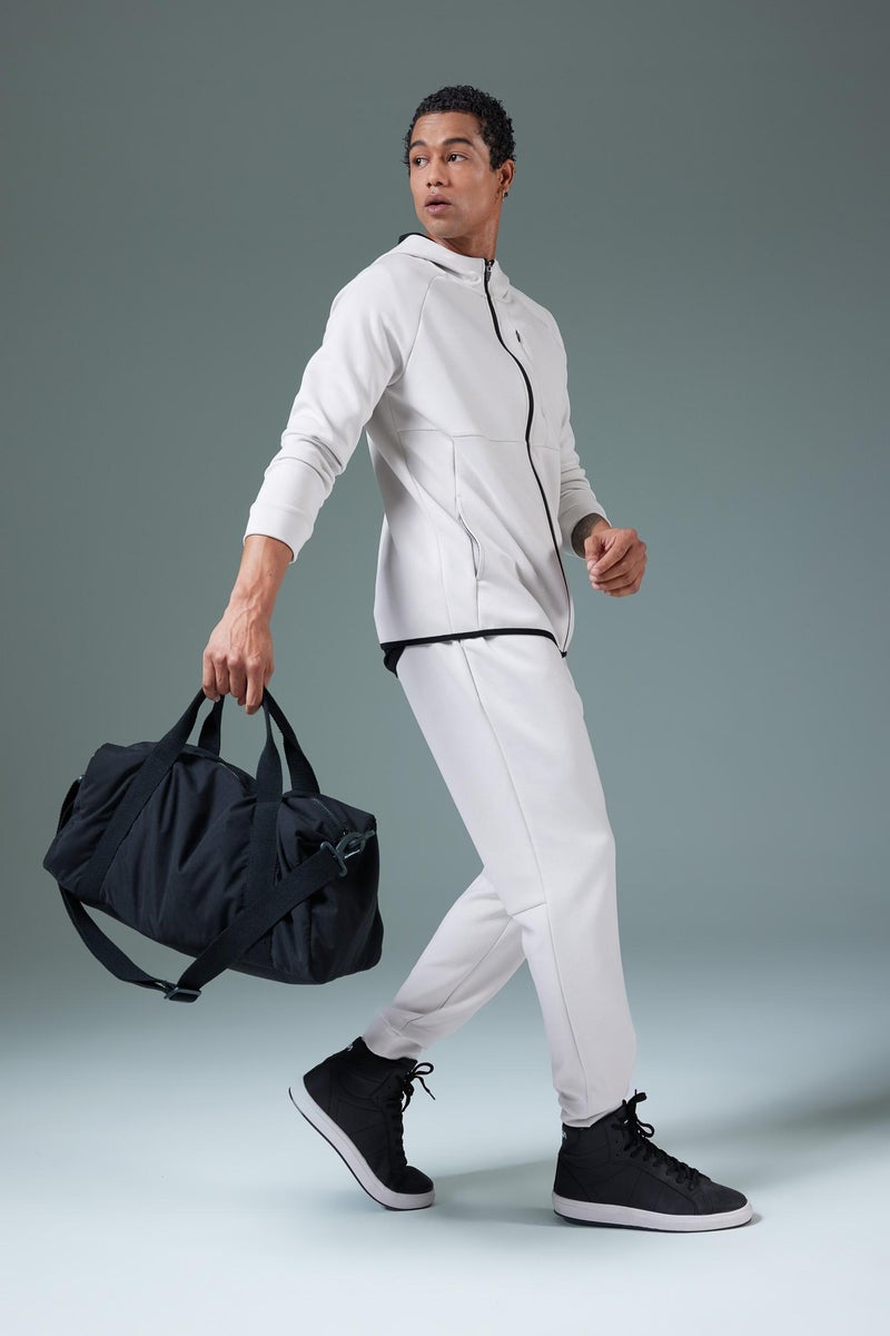 ديفاكتو بنطال رياضي رجالي DeFactoFit بقصة Slim Fit وساق قياسية للغوص والغطس مصنوع من القماش  - Image 4