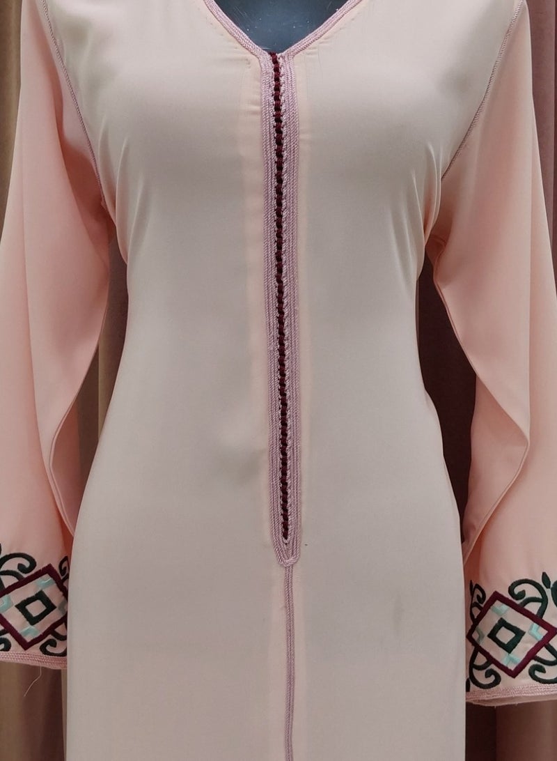 الريش البنفسجي  تطريز مغربي ملكي بايادي احترافية  جلابية مغربية جاهزة - Image 2