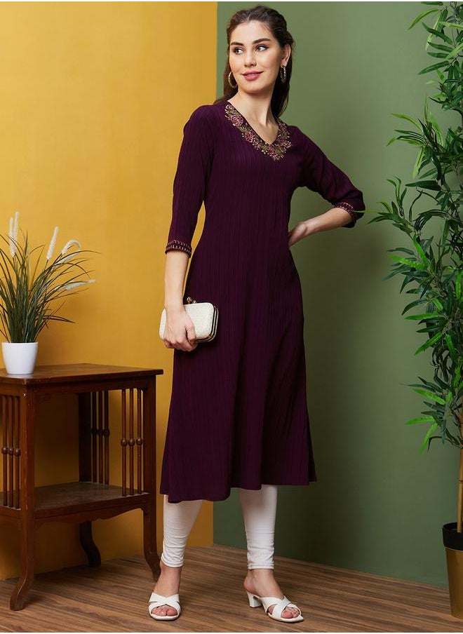 globus - Textured Embroidered V-Neck Straight Kurta by Styli - Image 1