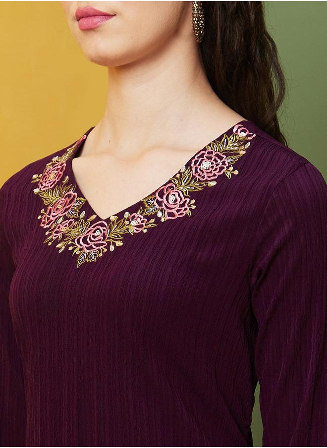 globus - Textured Embroidered V-Neck Straight Kurta by Styli - Image 1