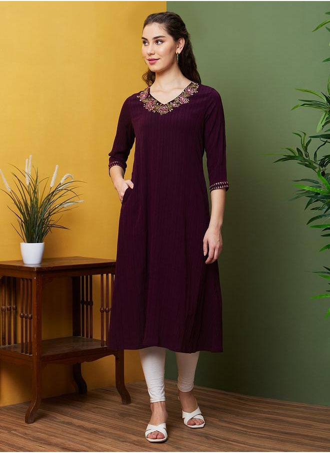 globus - Textured Embroidered V-Neck Straight Kurta by Styli - Image 1