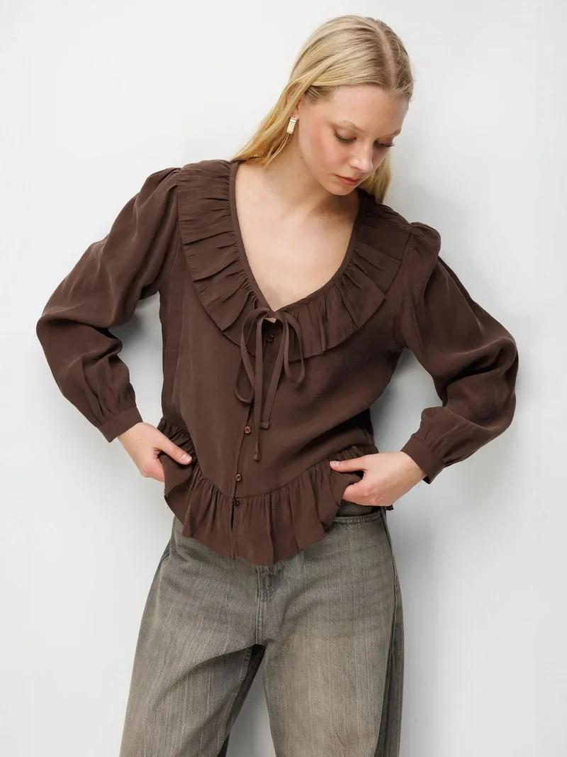 ميكسراي MIXRAY Frilly V-Neck Blouse with Button Closure