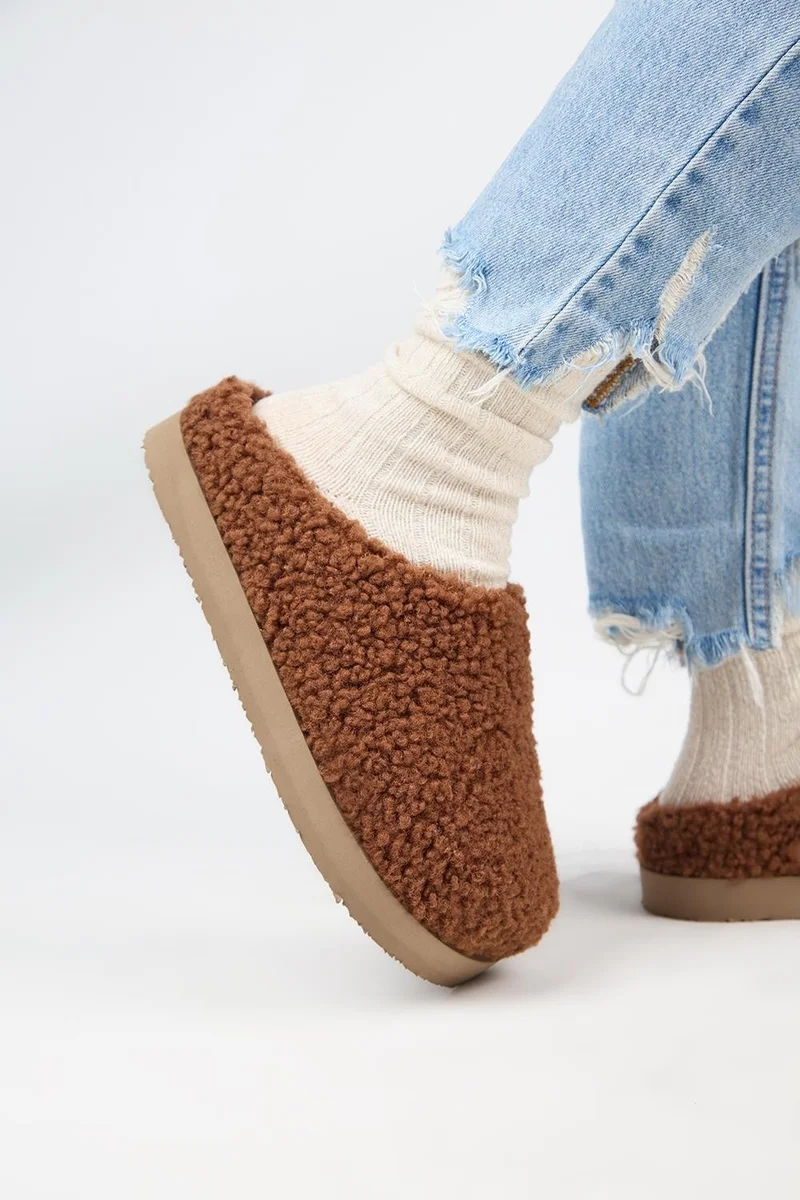مانجيرو (Orlina) Women's Tedy Sabo Platform Brown Slippers