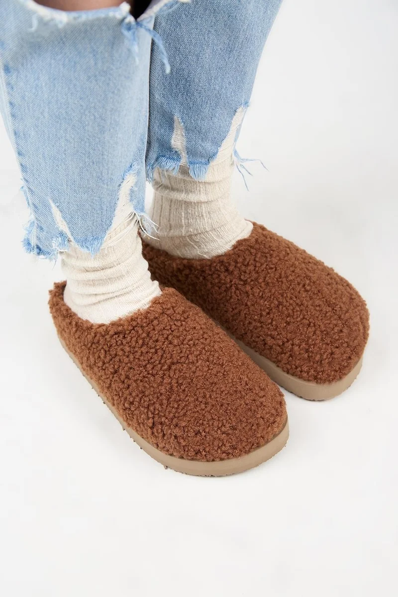 مانجيرو (Orlina) Women's Tedy Sabo Platform Brown Slippers