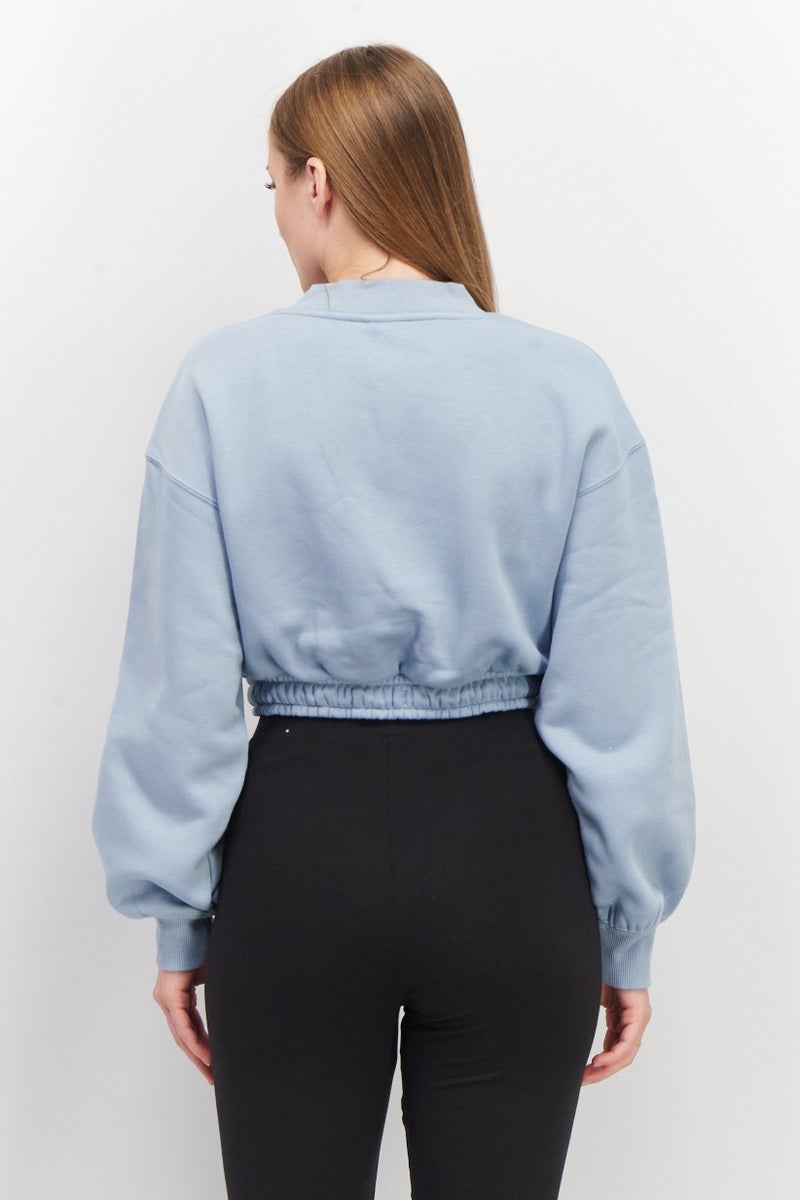 PUMA ملابس رياضية نسائية بأكمام طويلة مناسبة، سويت شيرتات خارجية، مجموعة أزرق فاتح - Image 2