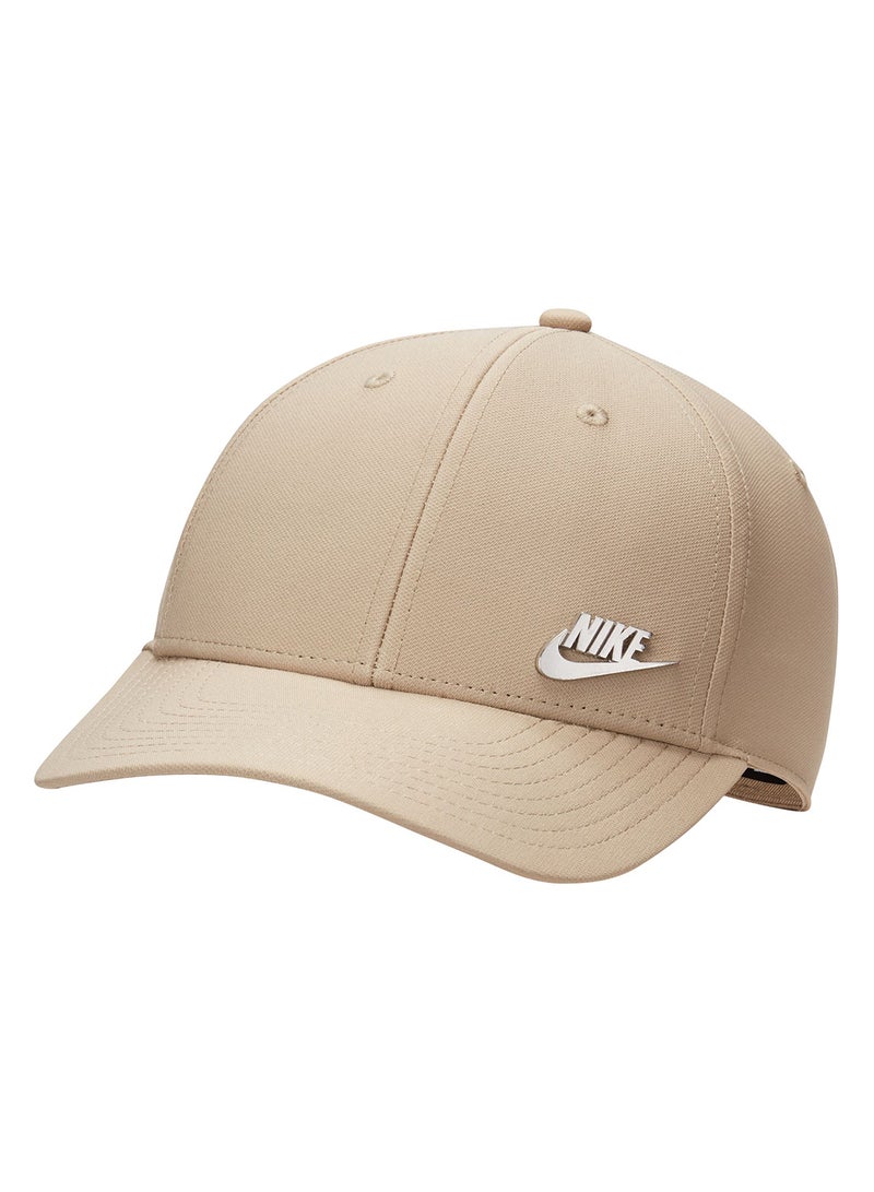 Nike Dri-Fit Club Metal Swoosh Cap