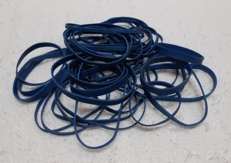Alliance Rubber 54625 Advantage Rubber Bands Size #62, 1 lb Box Contains Approx. 450 Bands (2 1/2" x 1/4", Blue) - Image 2