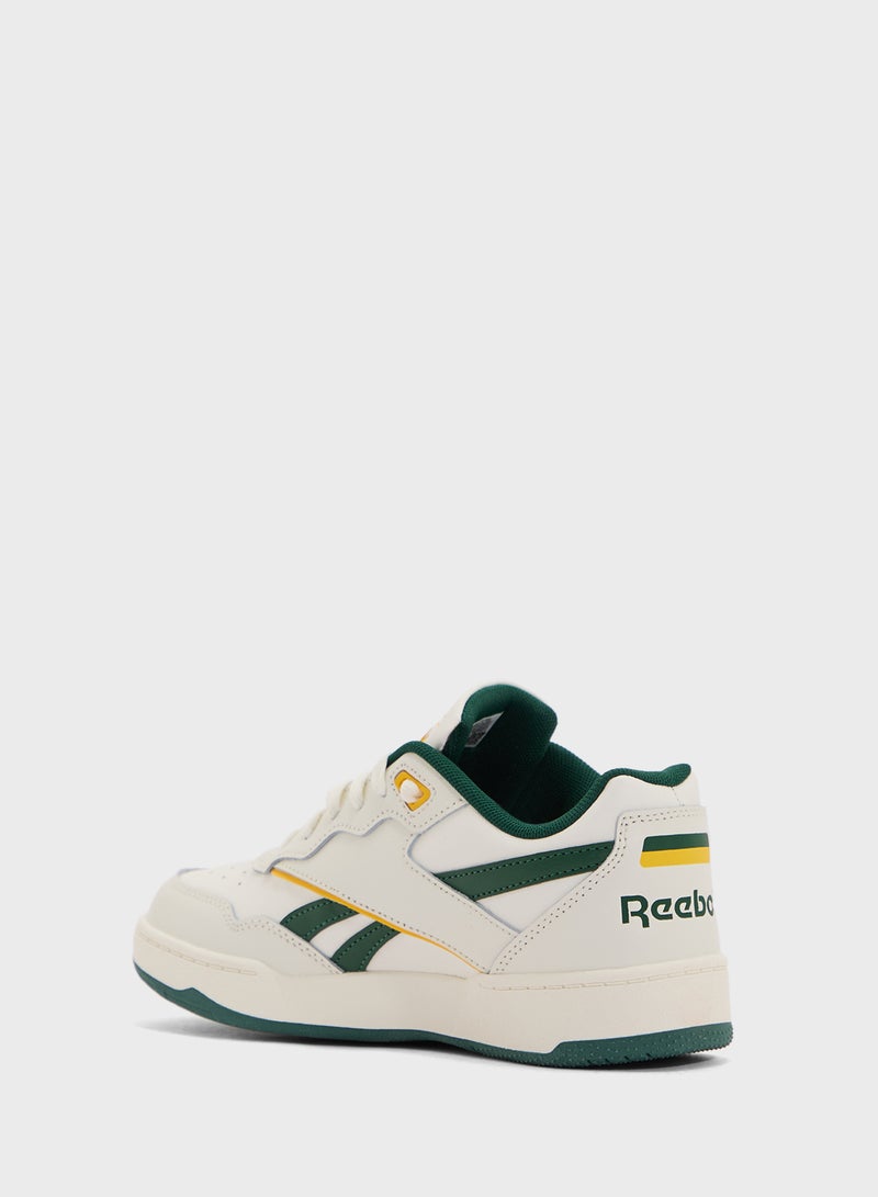 Reebok Youth Bb 4000 Ii  - Image 2