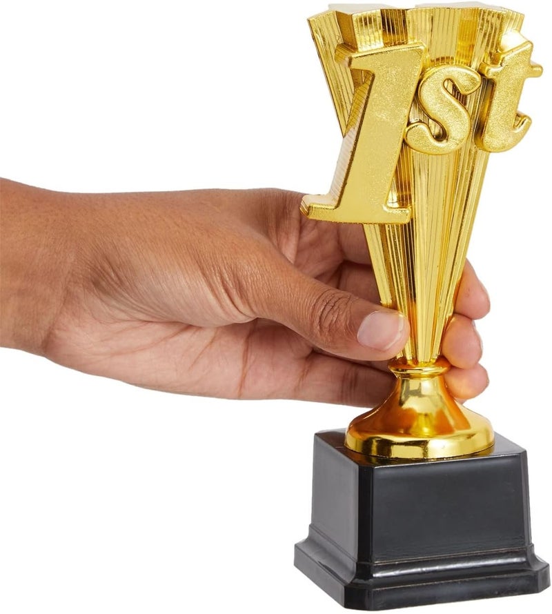 Juvale جائزة الكأس للمركز الأول - كأس بلاستيكي، 8 إنش مطلي بالذهب مع قاعدة سوداء - جوائز البطولات الرياضية والحفلات - جوائز كرة السلة وكرة القدم للبالغين والأطفال - Image 2