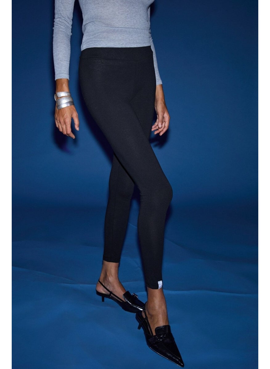 GRIMELANGE - Eırlys Women's Organic Cotton Flexible Body-hugging Knitted Black Leggings - Image 1