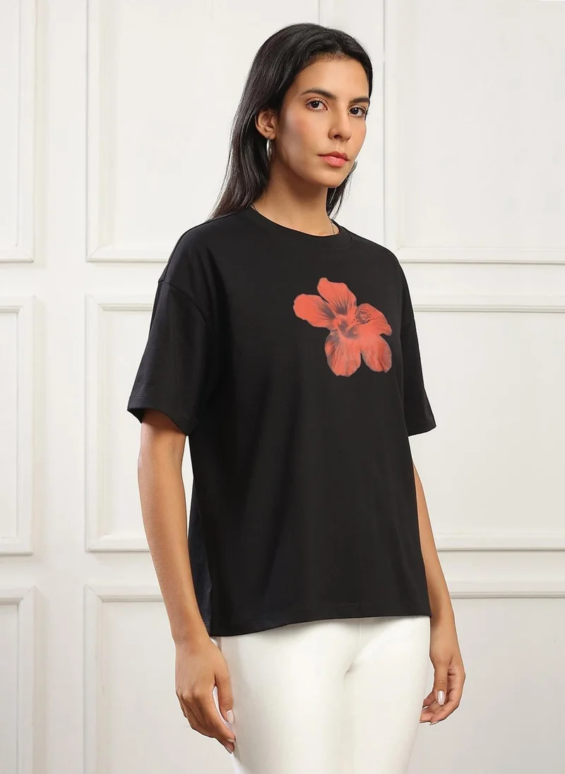 globus Globus Women Black Round Neck Drop Shoulder Sleeves Floral Print Oversized T-Shirt