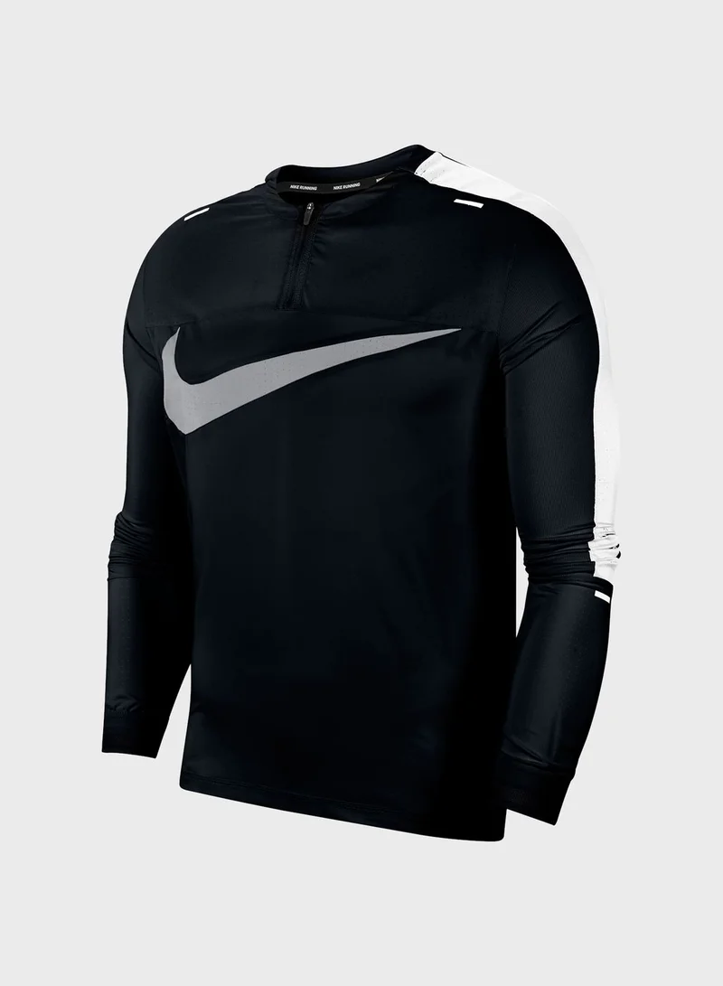 Nike Elements Wild Run T-Shirt