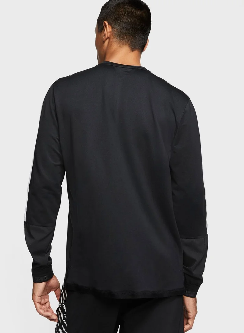 Nike Elements Wild Run T-Shirt
