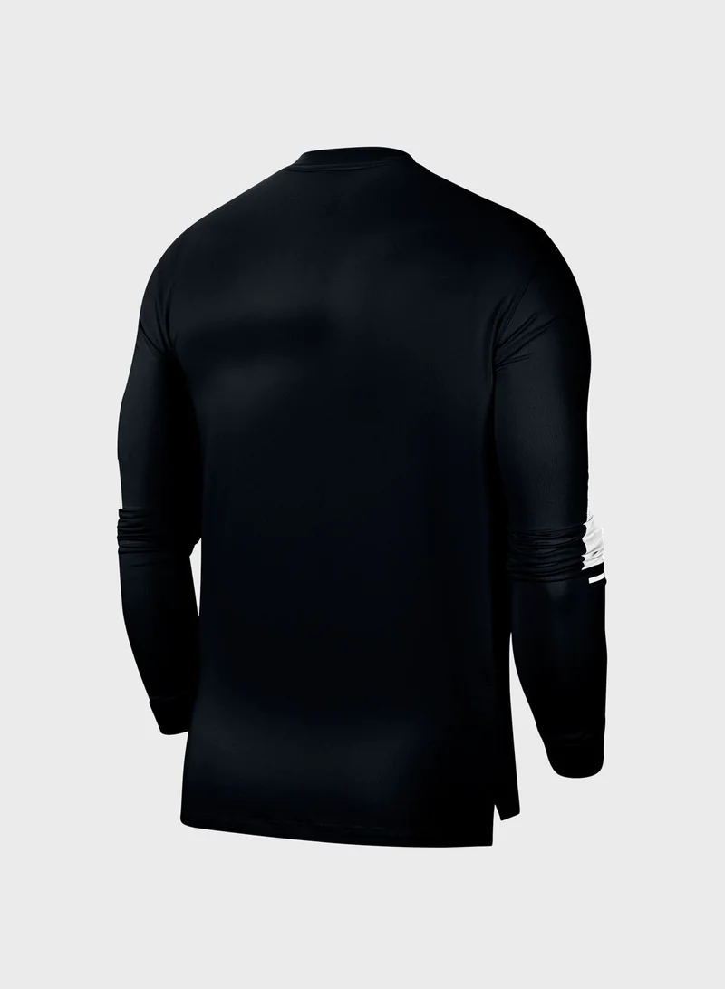 Nike Elements Wild Run T-Shirt