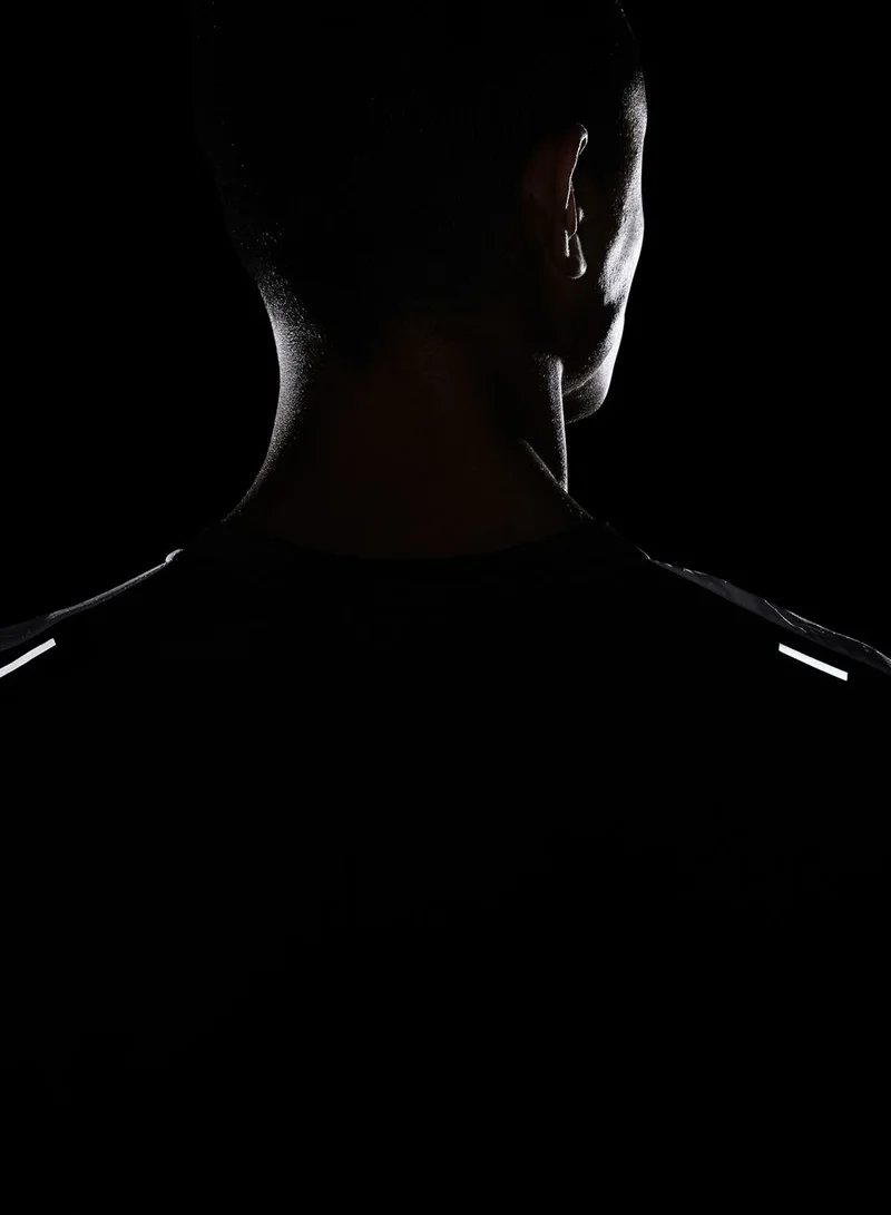 Nike Elements Wild Run T-Shirt