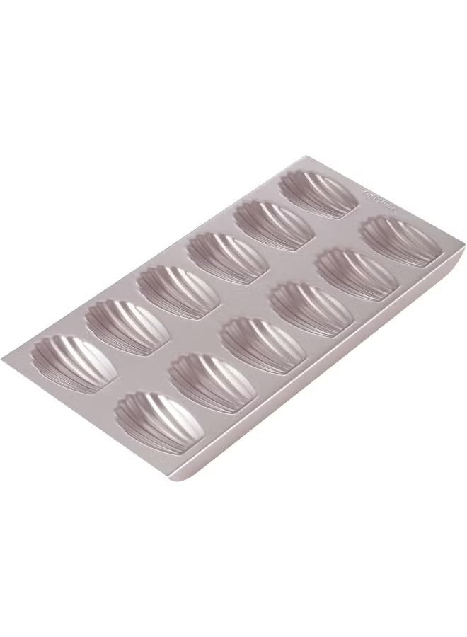 شيف ميد قالب مادلين 12 تجويف غير لاصق قالب احترافي لتشكيل المادلين الفرنسية بتصميم صدفي متناسق – متين، عالي الجودة، وسهل التنظيف للاستخدام المنزلي والتجاري - Image 1