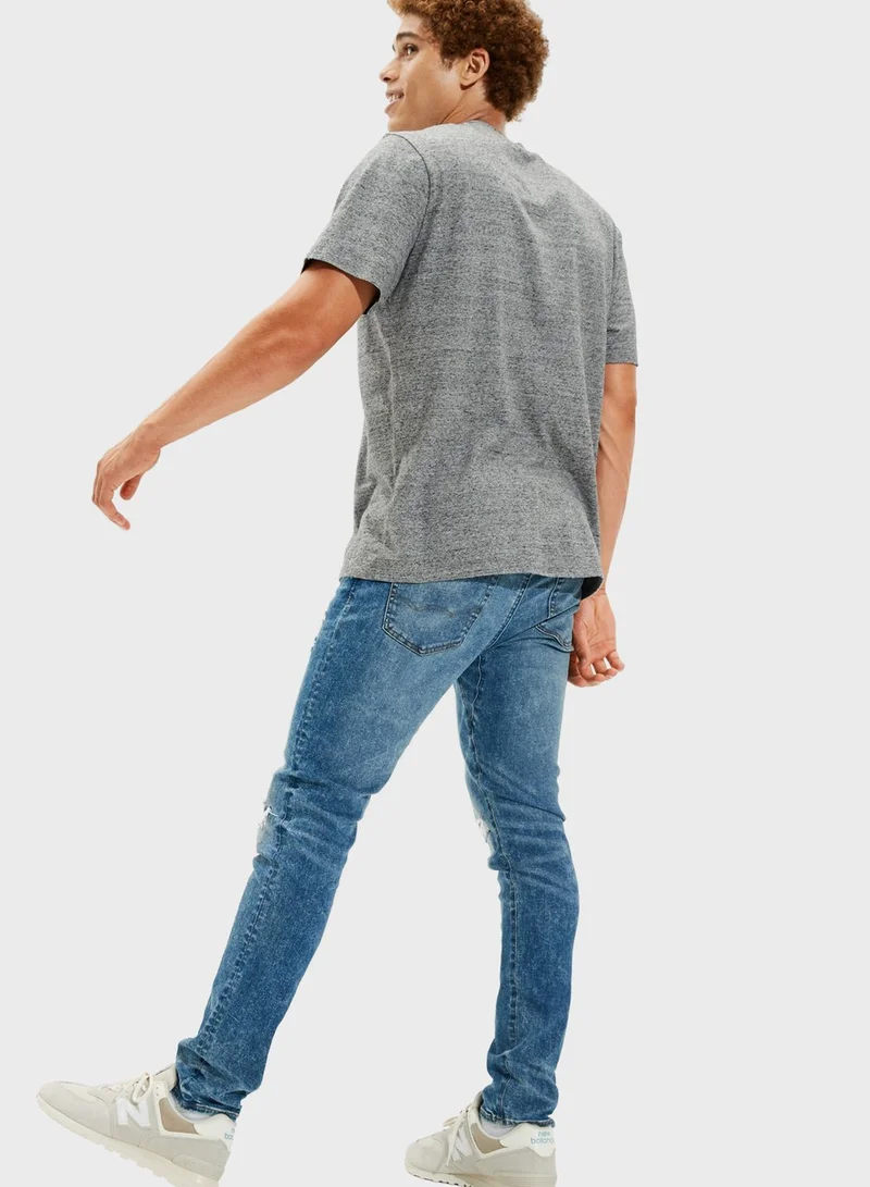 American Eagle Distressed Skinny Fit Jeans