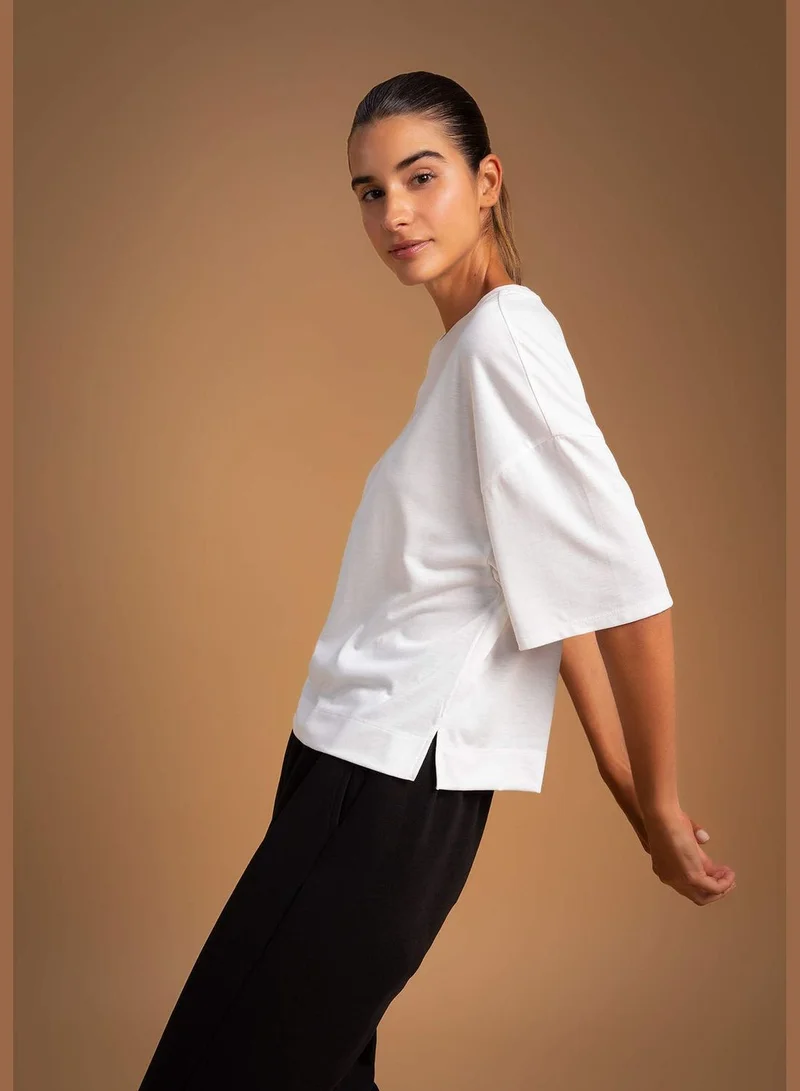 ديفاكتو Woman Crew Neck Knitted Short Sleeve T-Shirt