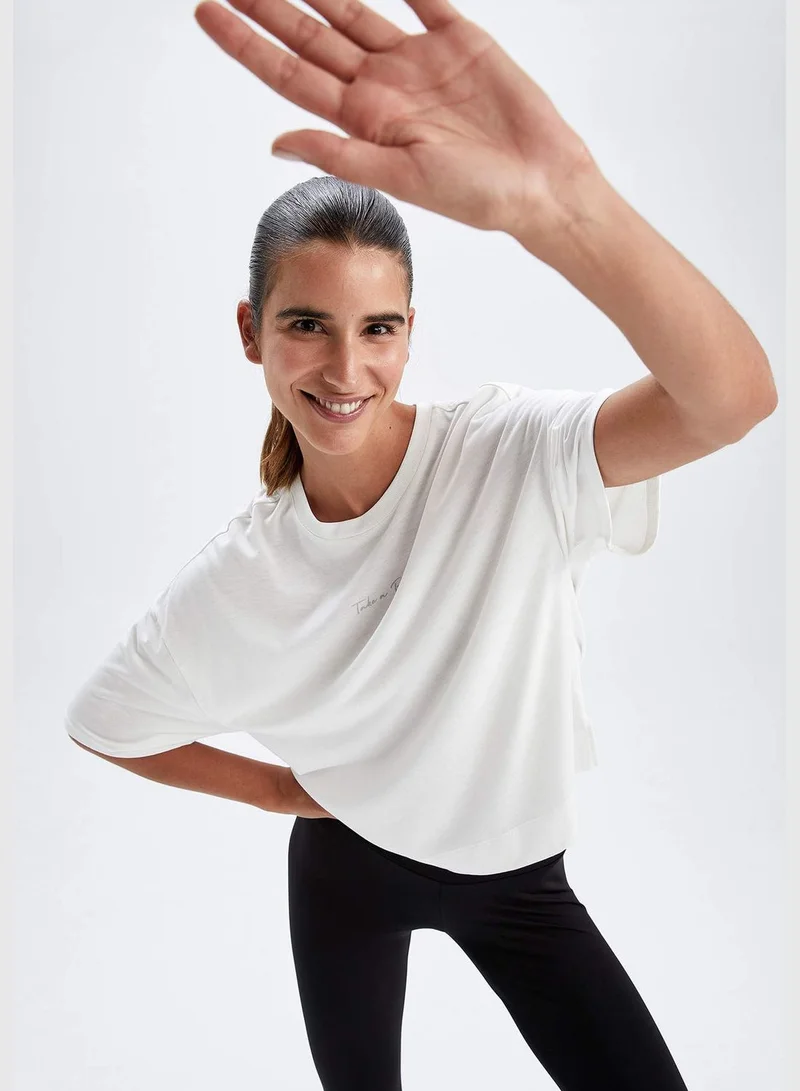 ديفاكتو Woman Crew Neck Knitted Short Sleeve T-Shirt