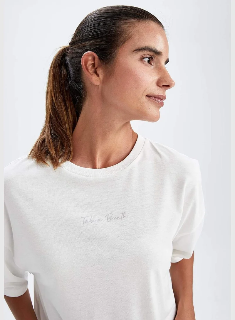 ديفاكتو Woman Crew Neck Knitted Short Sleeve T-Shirt