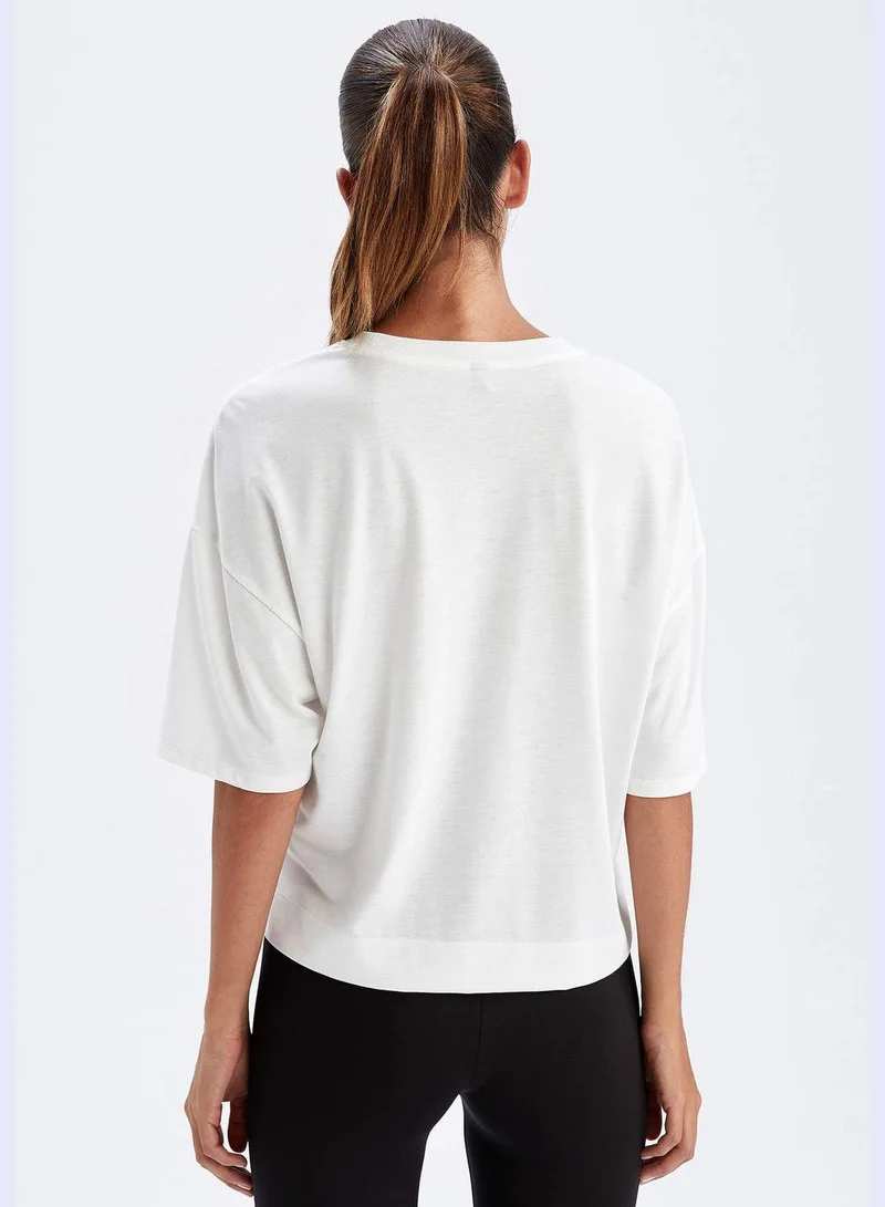 ديفاكتو Woman Crew Neck Knitted Short Sleeve T-Shirt
