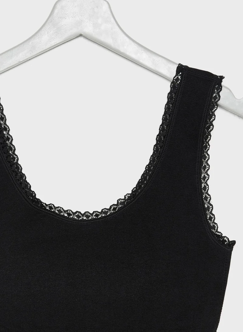 FOREVER 21 Geo-Trim Seamless Bralette