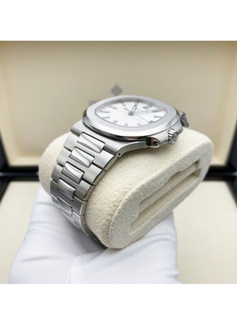 Patek Philippe - Patek Philippe White Bow Watch - Elegant design and high precision for men and women - Image 1