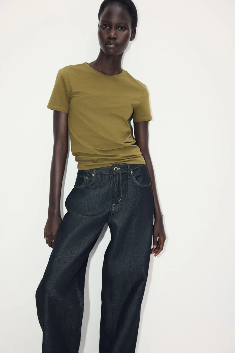 اتش اند ام تي-شيرت بتصميم ضيق