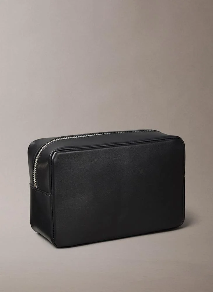 CALVIN KLEIN Zip around toiletry bag