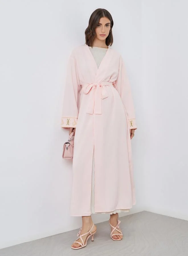 تايك تو كيمونو نسائي بأكمام طويلة وتفاصيل مطرزة باللون الخوخي مع حزام