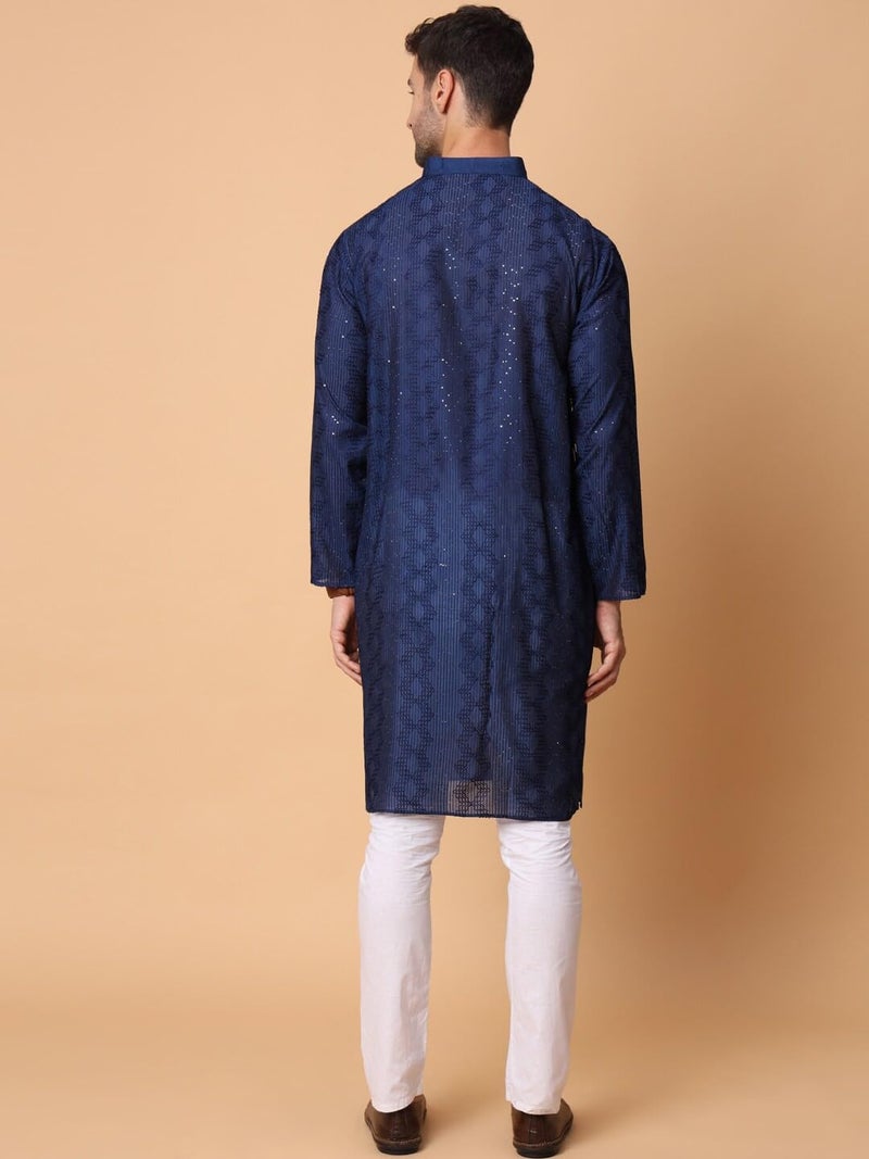 SWAGG INDIA كُرتا مستقيم مزخرف بخيوط لامعة من مزيج الرايون للرجال | ملابس تقليدية - Image 4