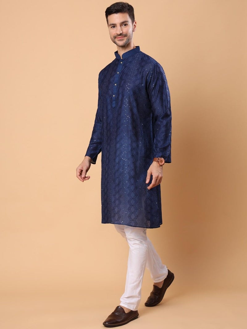 SWAGG INDIA كُرتا مستقيم مزخرف بخيوط لامعة من مزيج الرايون للرجال | ملابس تقليدية - Image 3