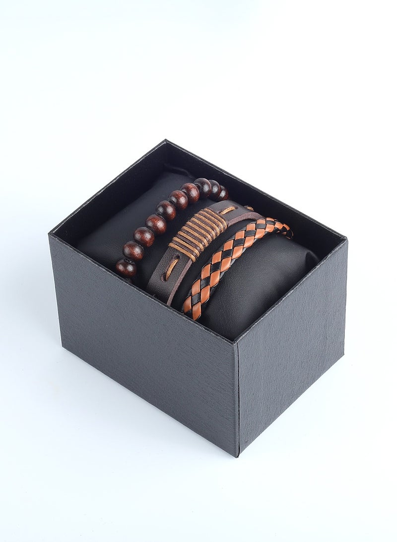 توبي طقم أساور جلدية رجالية فاخرة - مجموعة 3 أساور بني داكن من الجلد الصناعي بتصميم عصري أنيق - هدية مثالية للرجال في علبة هدايا مميزة - Image 1