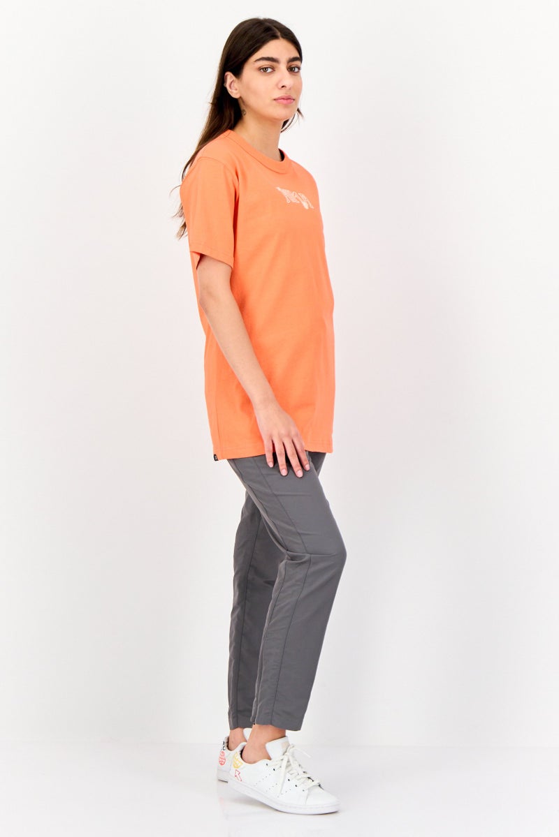 PUMA تي شيرتات رياضية نسائية قصيرة الأكمام في الهواء الطلق، كورال - Image 2