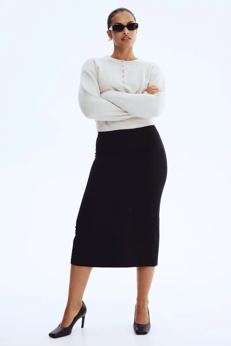 اتش اند ام كنزة صوف بأزرار علوية