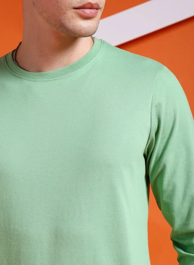 The Indian Garage Co Men Slim Fit Solid Round Neck Tshirt