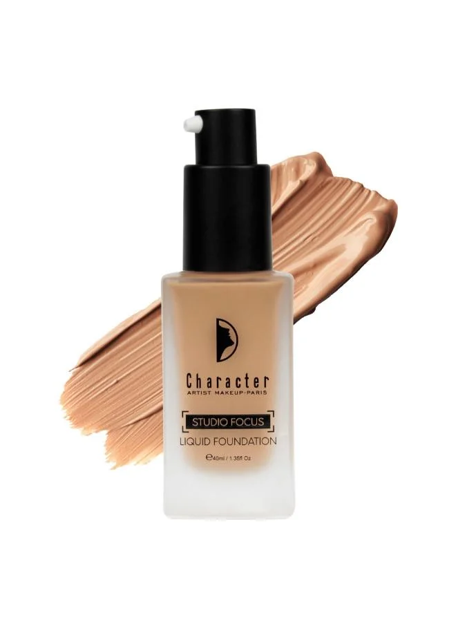 Character Studio Focus Liquid Foundation