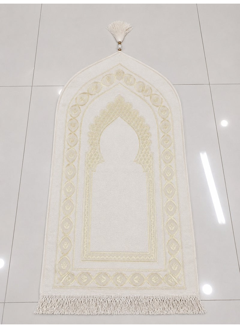 Luxury Soft Velvet Islamic Prayer Mat – Premium Embroidered Muslim Janamaz with Elegant Tassels for Daily Salah, Ramadan, Eid, Home & Mosque
